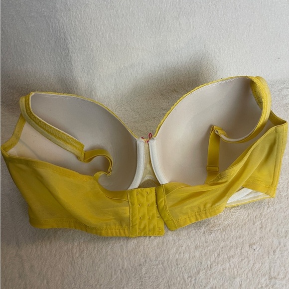 Cacique Yellow Lace Bra with Red Accent - Picture 2 of 7